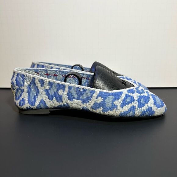 Womens SKECHERS Cleo Claw-Some Blue Animal Print Slip On Ballet Flats / Size 5.5 - Picture 2 of 9
